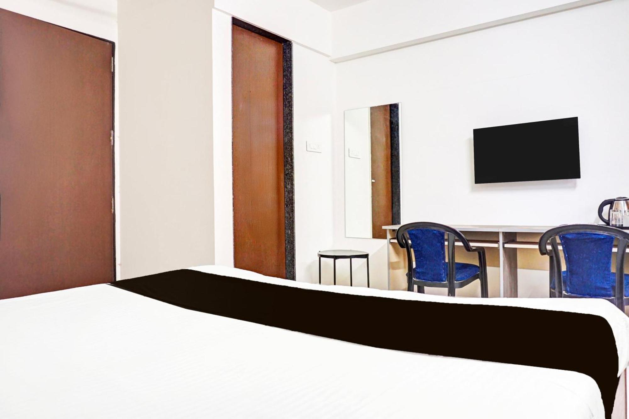 Super Collection O Baner Formerly Seven Hills Dāpuri Екстериор снимка